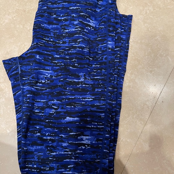 Three for the price of one! All size large - Picture 2 of 4